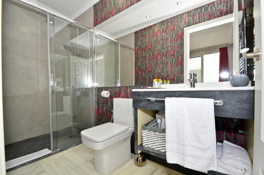 The Zentral Arenal Suites Sevilla Exterior foto