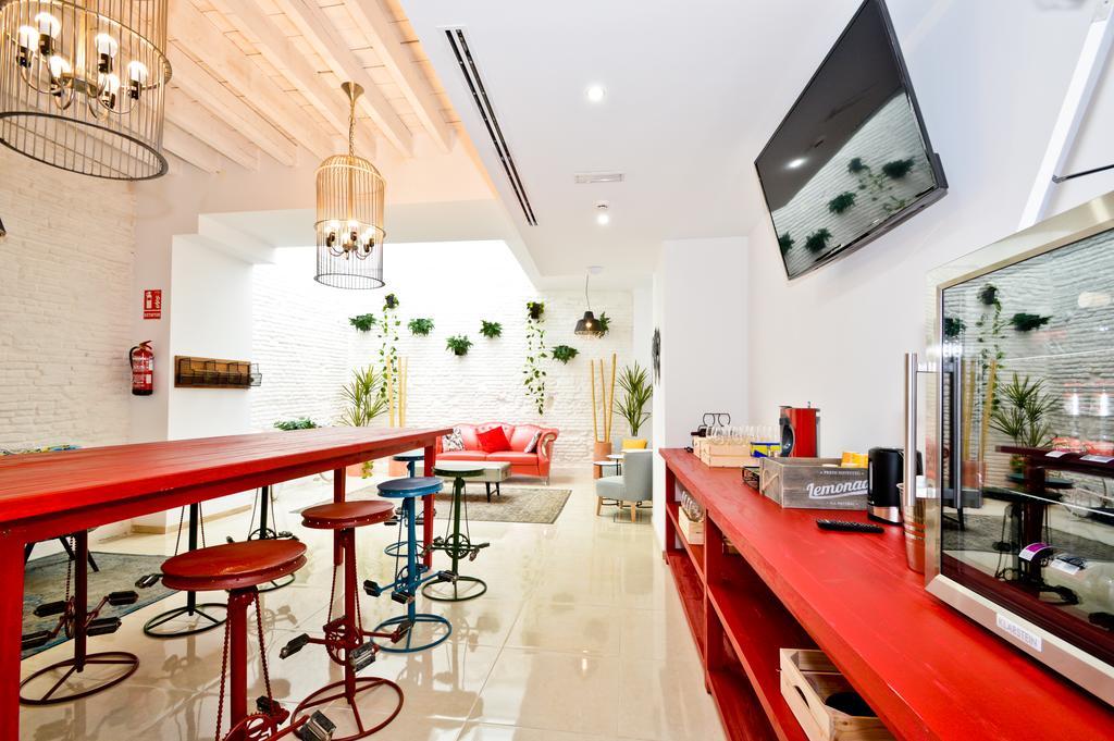 The Zentral Arenal Suites Sevilla Exterior foto